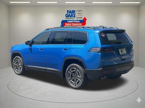 Hydro Blue Pearlcoat 2026 Jeep Cherokee LAREDO/LIMITED