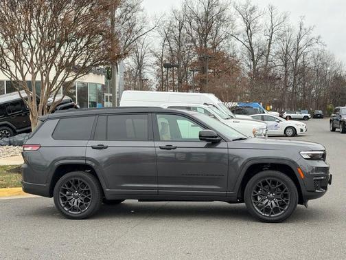 2025 Jeep Grand Cherokee L Summit