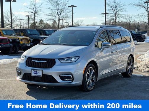 Silver Mist Clearcoat 2024 Chrysler Pacifica Pinnacle