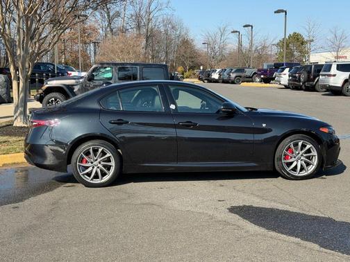 2024 Alfa Romeo Giulia Ti
