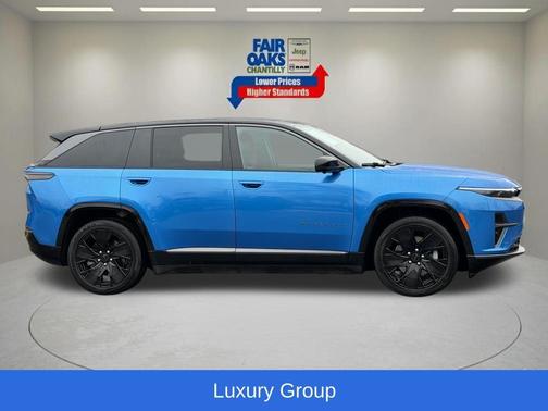 Hydro Blue Pearlcoat 2025 Jeep Wagoneer S Launch Edition