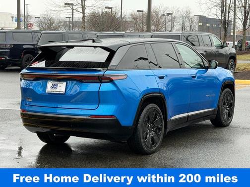 Hydro Blue Pearlcoat 2025 Jeep Wagoneer S Launch Edition