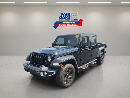 2023 Jeep Gladiator Sport