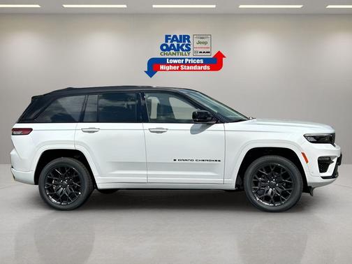 2025 Jeep Grand Cherokee Summit