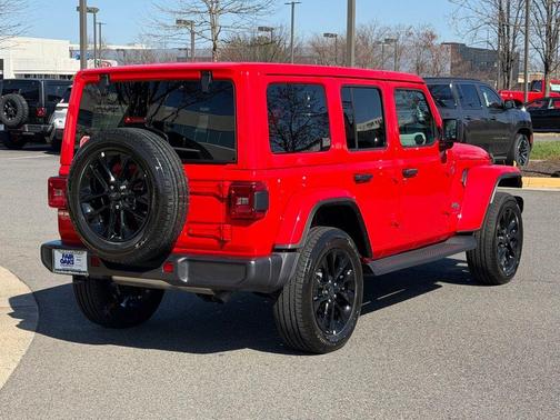 2025 Jeep Wrangler 4xe Sahara