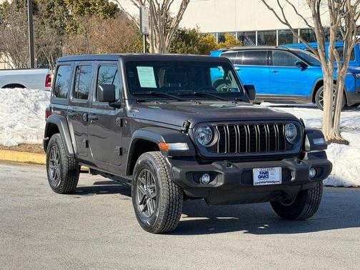 2024 Jeep Wrangler Sport