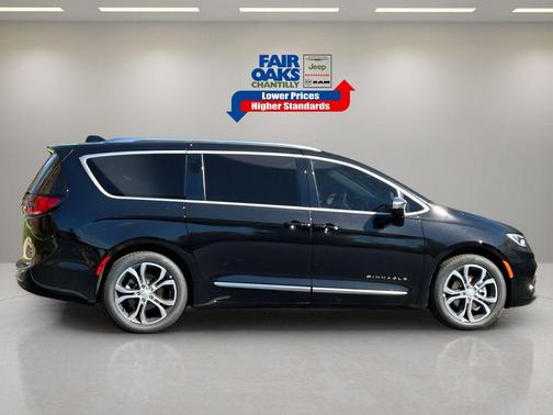 2026 Chrysler Pacifica Pinnacle