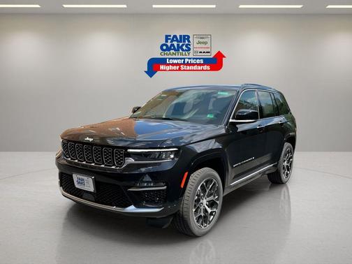 2025 Jeep Grand Cherokee Summit