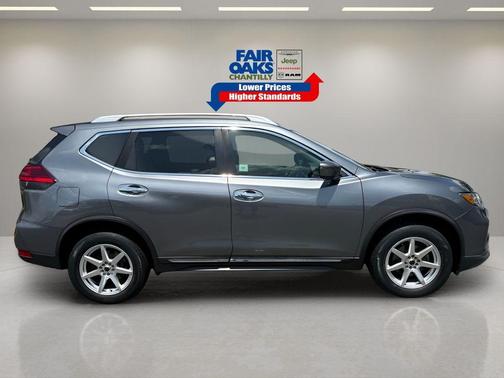 2017 Nissan Rogue SL