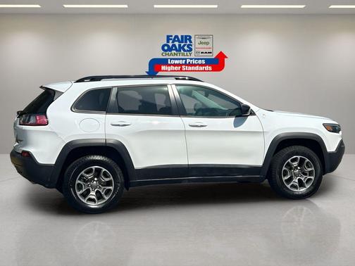 2022 Jeep Cherokee Trailhawk