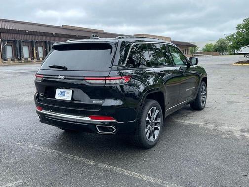 2025 Jeep Grand Cherokee Overland