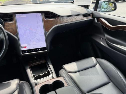2020 Tesla Model X Long Range