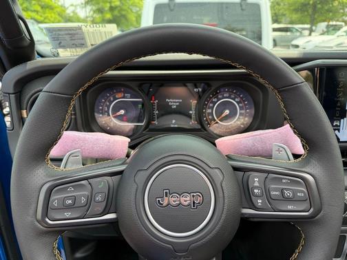 2025 Jeep Wrangler Rubicon 392