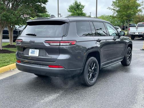 2025 Jeep Grand Cherokee L Laredo