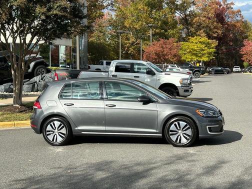 2017 Volkswagen e-Golf SEL Premium