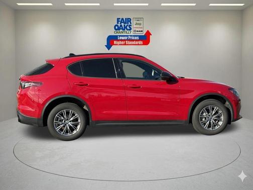 2024 Alfa Romeo Stelvio Base