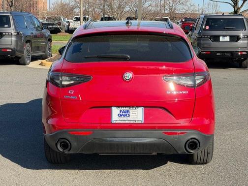 2024 Alfa Romeo Stelvio Base