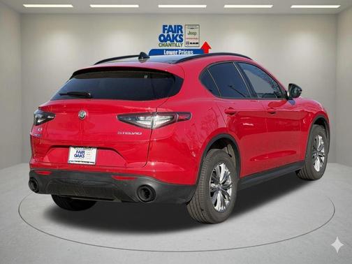2024 Alfa Romeo Stelvio Base