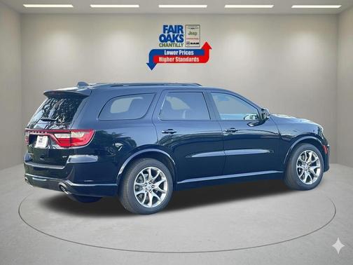 Night 2026 Dodge Durango GT Plus HEMI V8