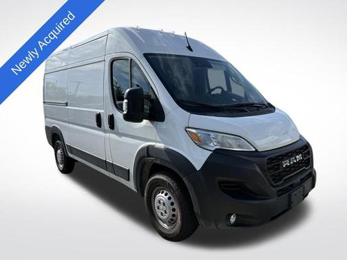 Bright White Clearcoat 2024 RAM ProMaster 2500 High Roof