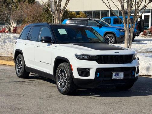 2023 Jeep Grand Cherokee 4xe Trailhawk