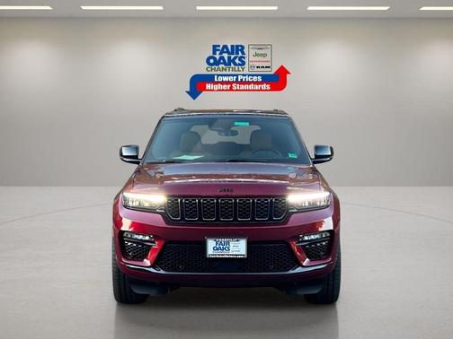 2025 Jeep Grand Cherokee Summit