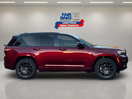 2025 Jeep Grand Cherokee Summit