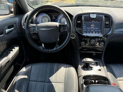 2014 Chrysler 300 S