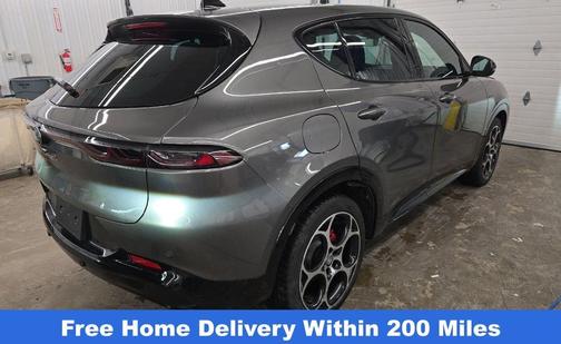 2025 Alfa Romeo Tonale Base