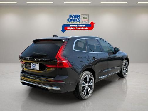 2022 Volvo XC60 B5 Inscription