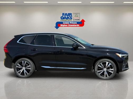 2022 Volvo XC60 B5 Inscription