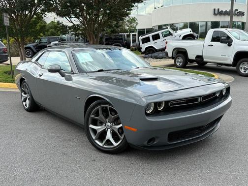 2017 Dodge Challenger R/T