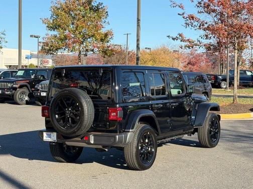 2025 Jeep Wrangler 4xe Sahara
