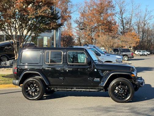 2025 Jeep Wrangler 4xe Sahara