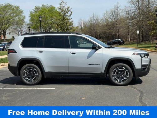 Silver Zynith Clearcoat 2026 Jeep Cherokee LAREDO/LIMITED