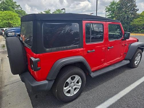 2022 Jeep Wrangler Unlimited Sport