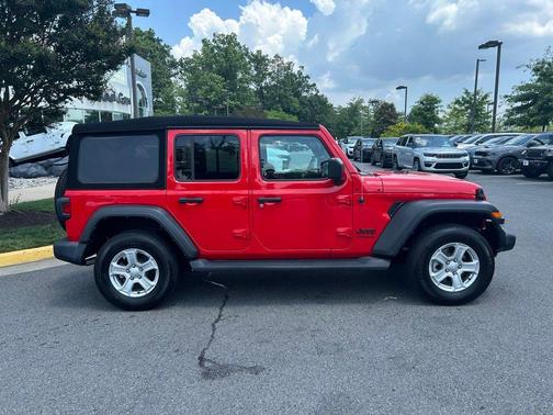 2022 Jeep Wrangler Unlimited Sport