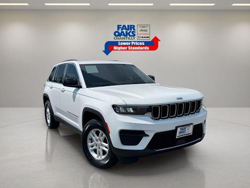 2023 Jeep Grand Cherokee Laredo