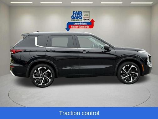 Black Diamond 2023 Mitsubishi Outlander SEL