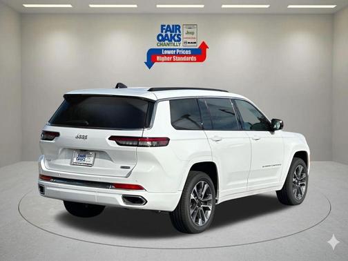 Bright White Clearcoat 2025 Jeep Grand Cherokee L Overland