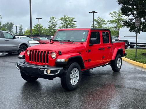 2022 Jeep Gladiator Sport