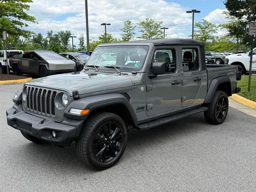 2021 Jeep Gladiator Sport