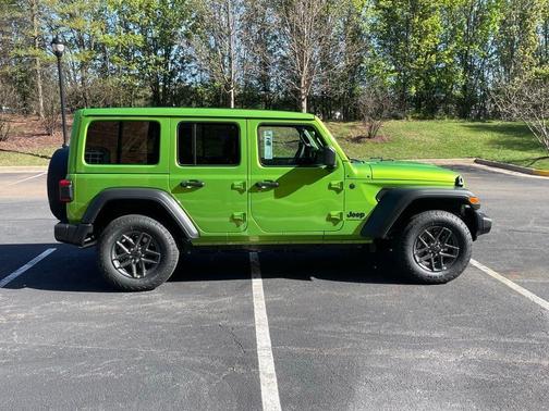 2025 Jeep Wrangler Sport
