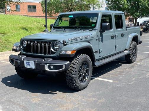 2025 Jeep Gladiator Sport