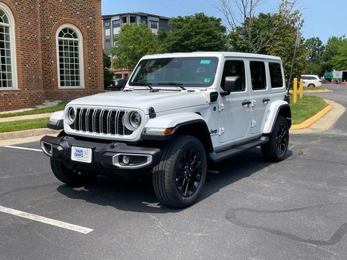 2025 Jeep Wrangler 4xe Sahara