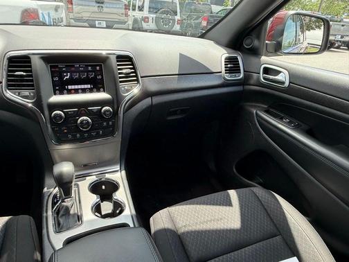 2018 Jeep Grand Cherokee Laredo