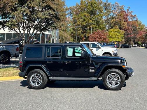 2019 Jeep Wrangler Unlimited Sahara