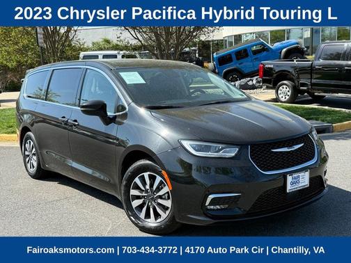 2023 Chrysler Pacifica Hybrid Touring L