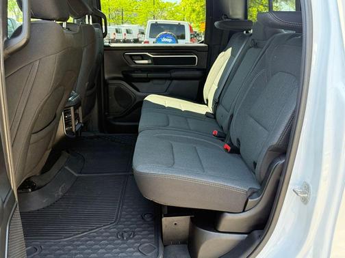 2024 RAM 1500 Big Horn/Lone Star