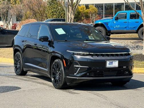 2024 Jeep Wagoneer S Launch Edition
